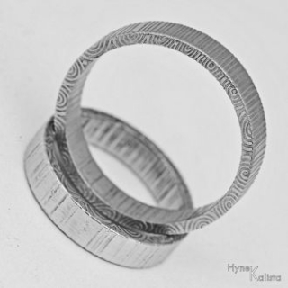 Dokonale pravidelné snubní prsteny damasteel – Regular