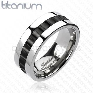 Prsten z Titanu R-TI-1949