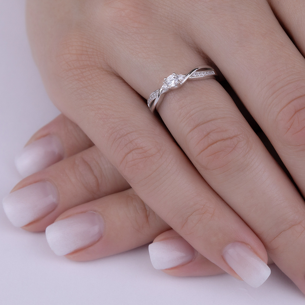 Stříbrný prsten se Swarovski® Zirconia