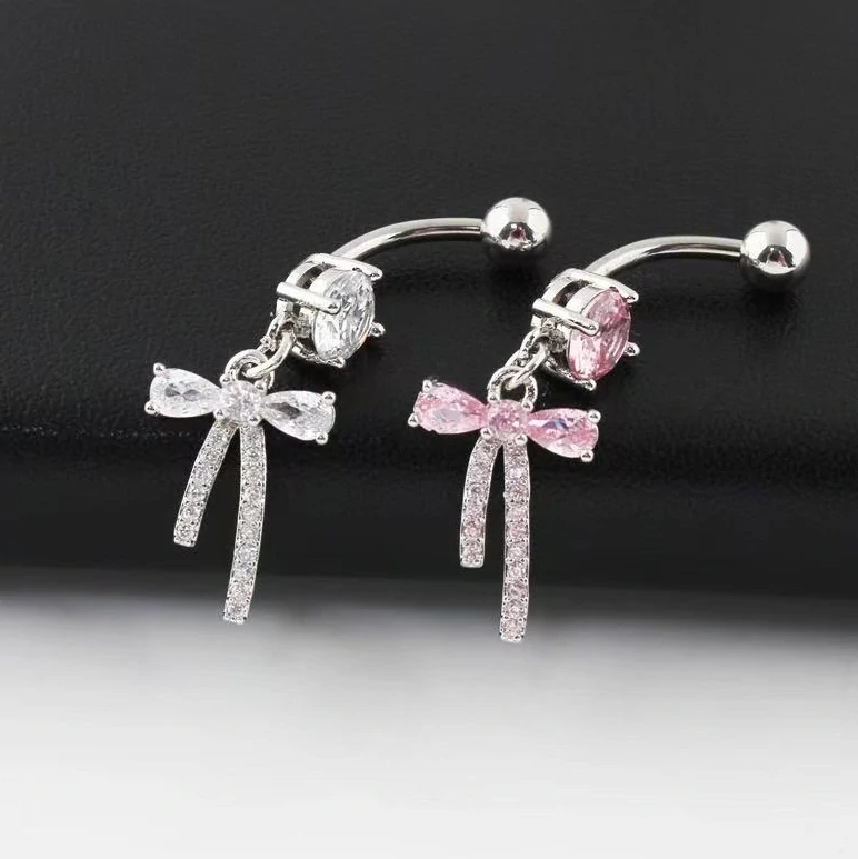Piercing do pupíku z chirurgické oceli