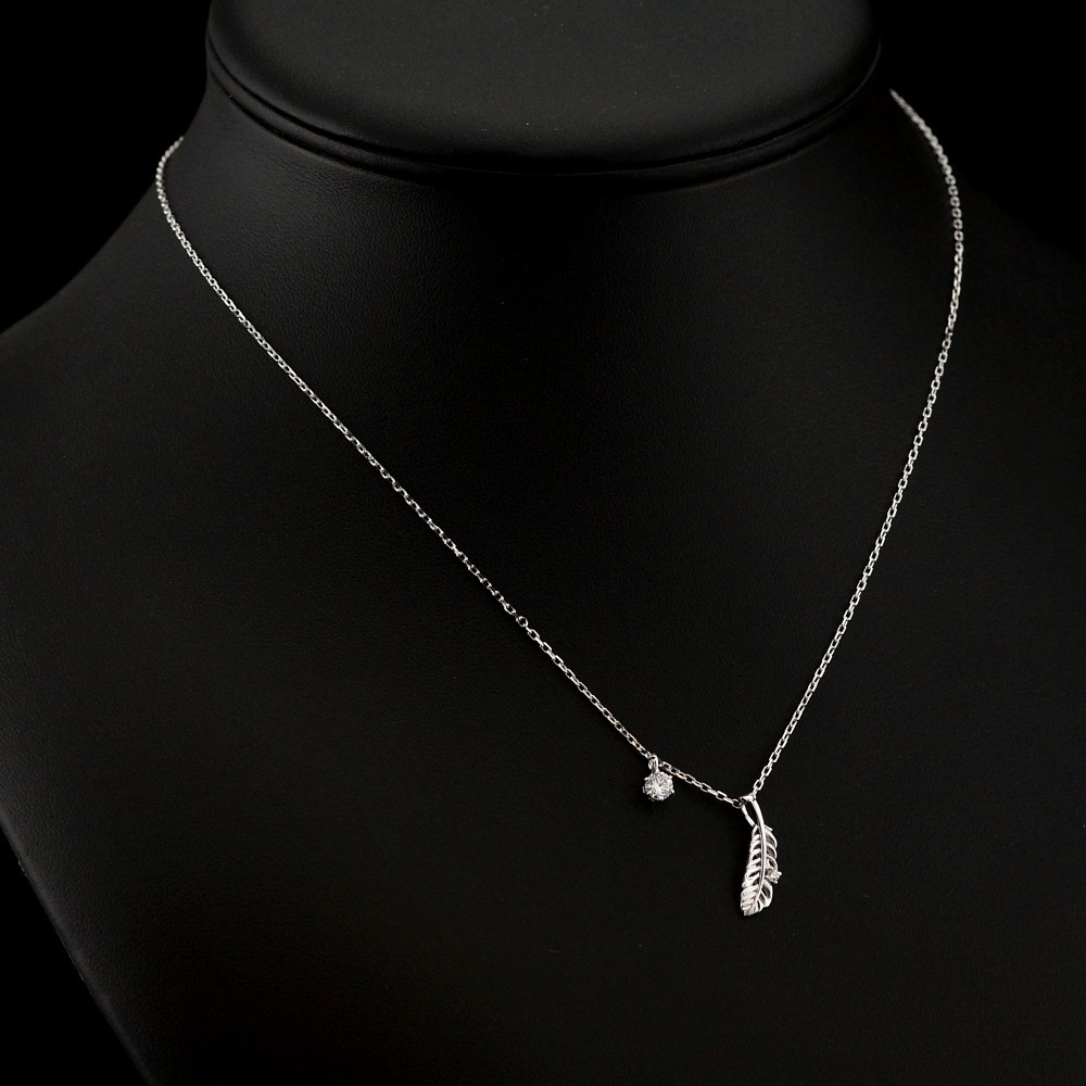 SILVEGO stříbrný náhrdelník s pírkem se Swarovski® Zirconia