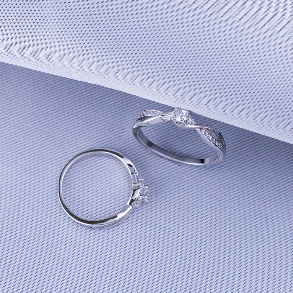 Stříbrný prsten se Swarovski® Zirconia