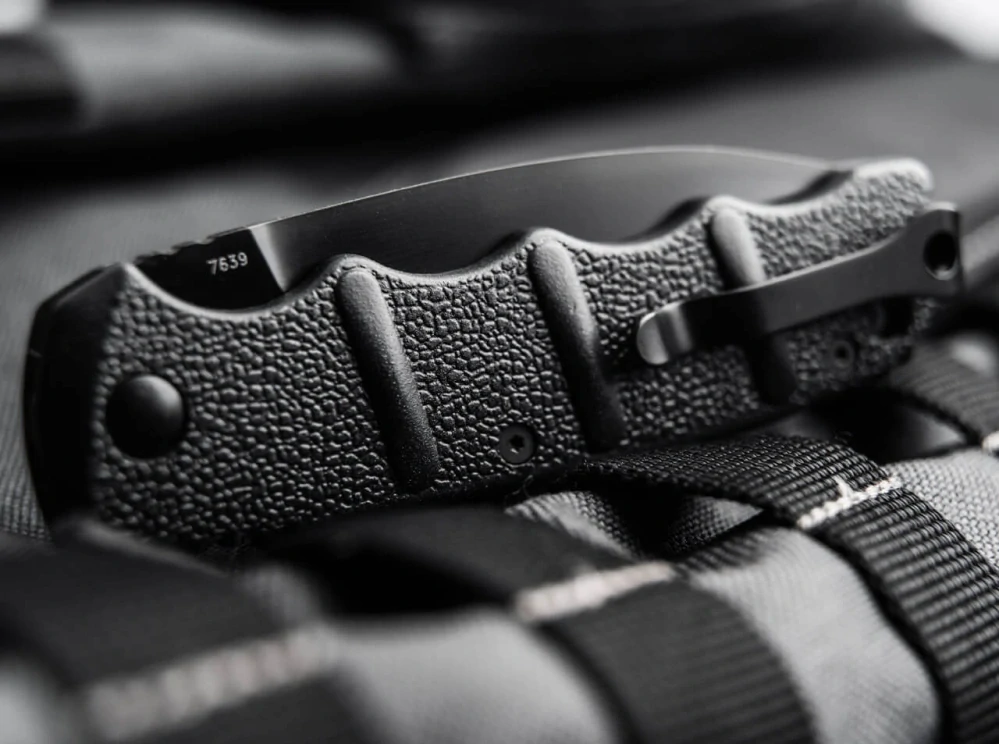 Kapesní nůž AKS-74 Spearpoint D2